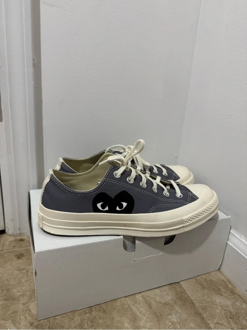 CDG Play Converse Heart Low - Picture 2 of 4